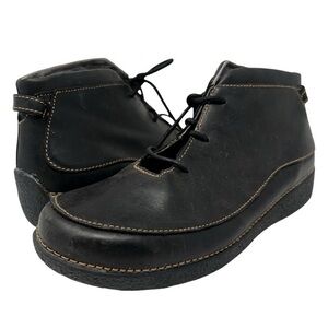 Duluth Trading Co Black Chukka Boots